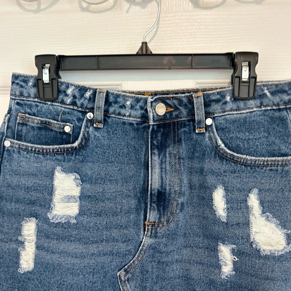 H&M Distressed Dark Blue Denim Mini Skirt with Front Slit - Women. Size 10 - Picture 5 of 8